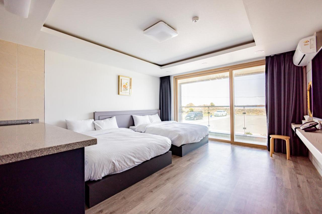 Jeju Arumdaun Resort Sihung-ni Exterior photo
