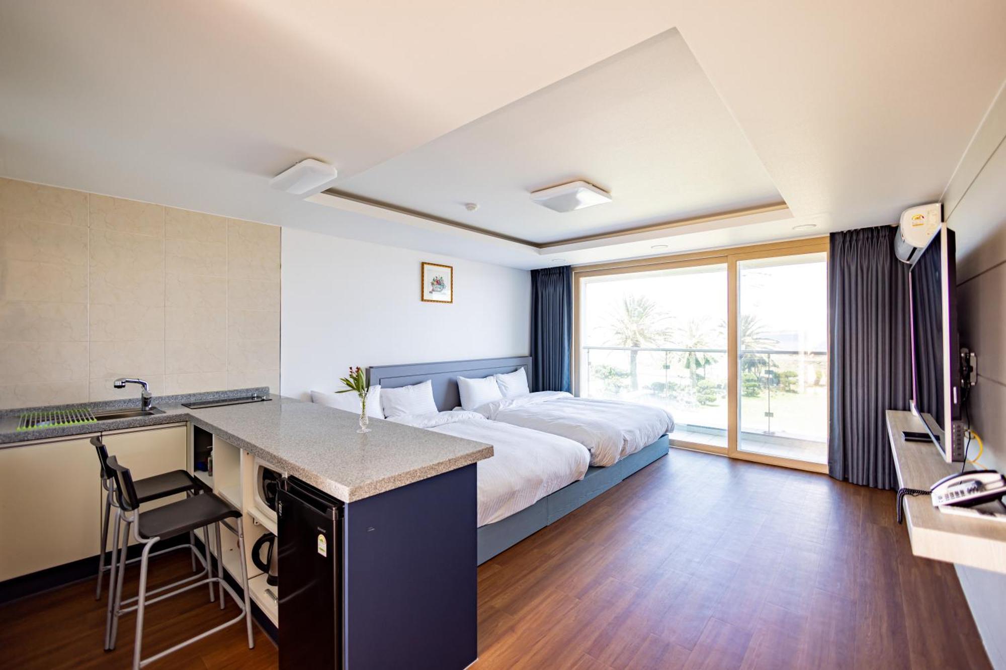 Jeju Arumdaun Resort Sihung-ni Exterior photo
