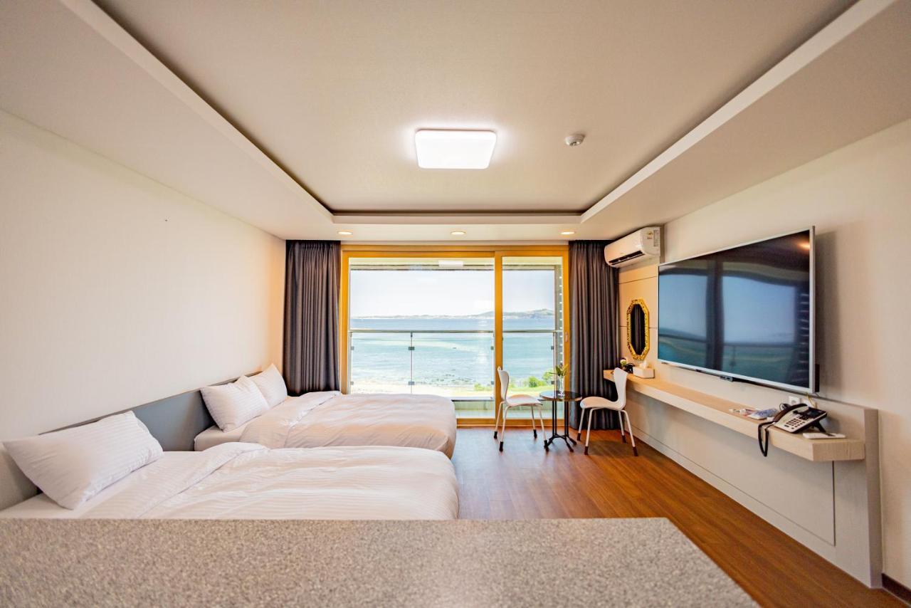 Jeju Arumdaun Resort Sihung-ni Exterior photo