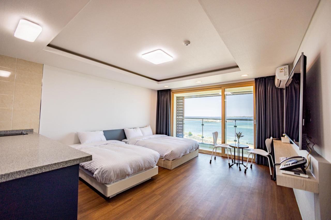 Jeju Arumdaun Resort Sihung-ni Exterior photo