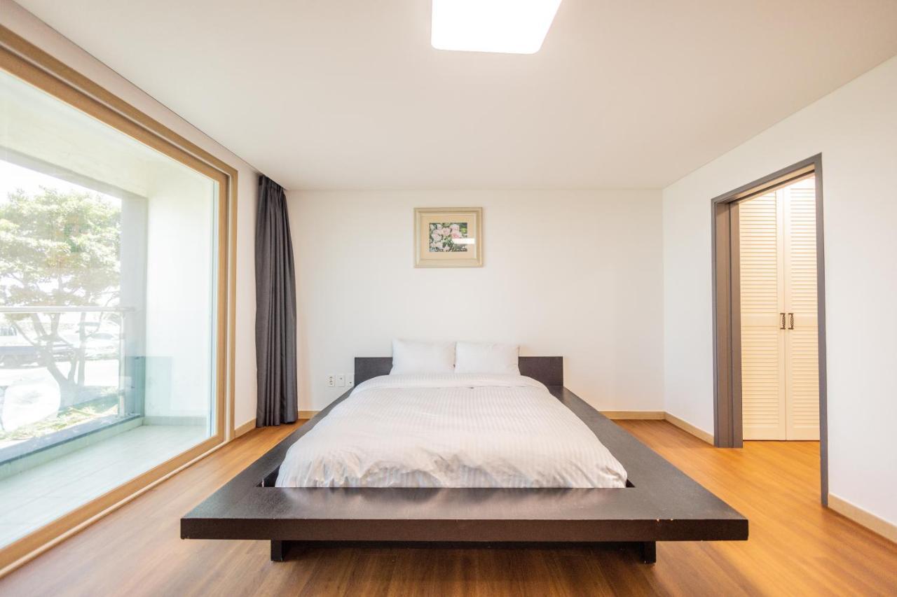 Jeju Arumdaun Resort Sihung-ni Exterior photo